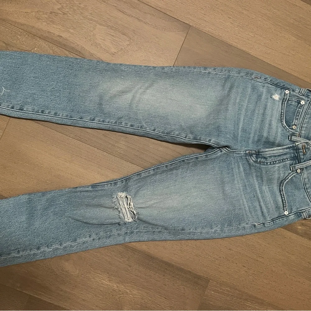 Madewell Light Blue Distressed Jeans - Picture 1 of 5